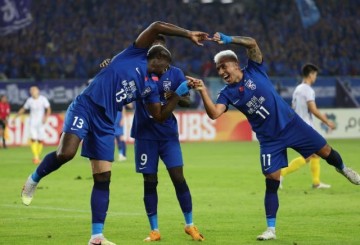 华体会官网-【亚冠】韦世豪马尔康进球 三镇2比1胜9人河内FC